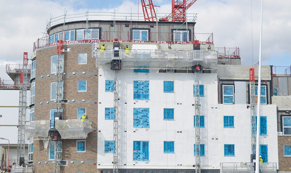 large scaffolding contractor